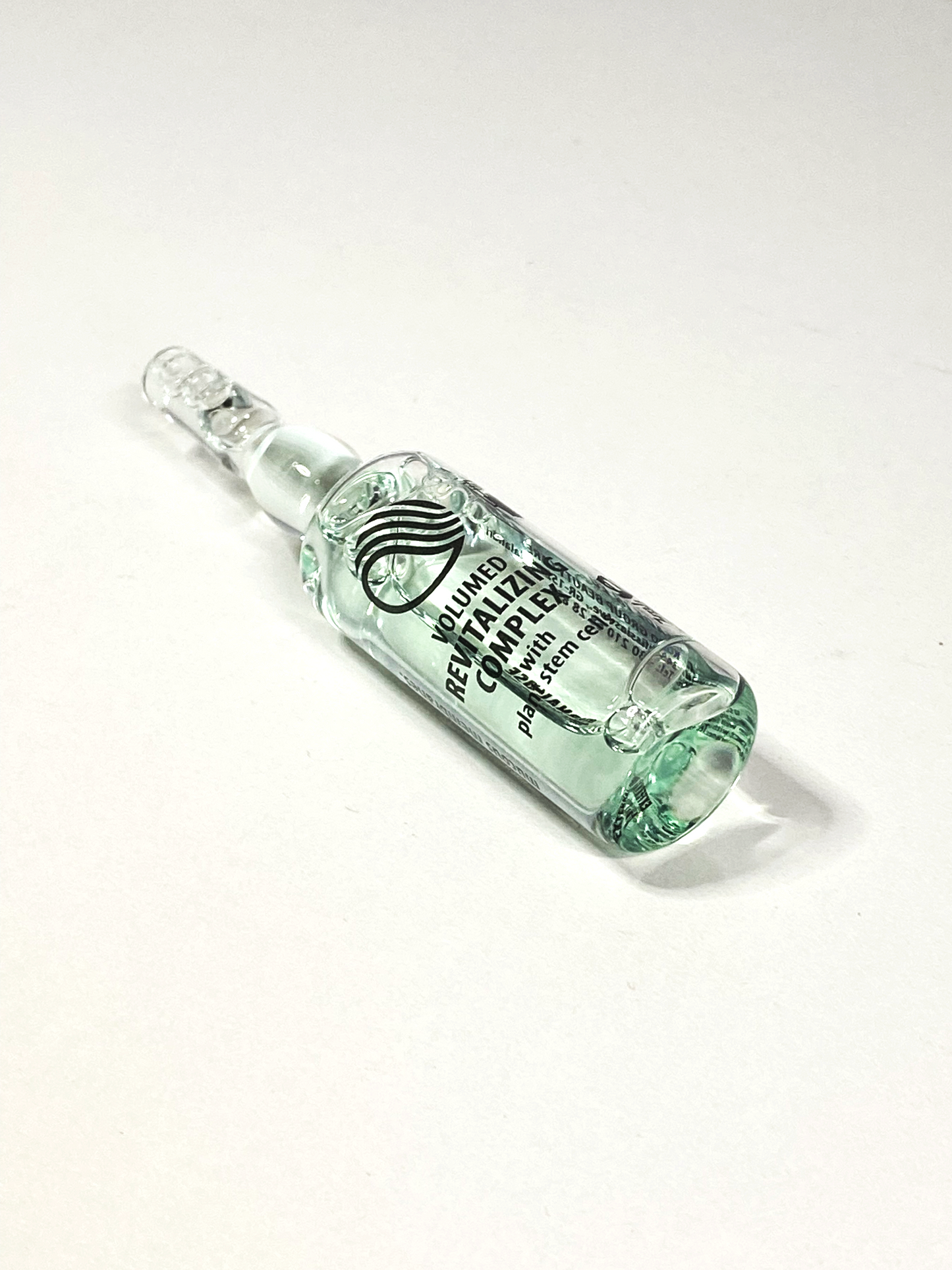 REVITALIZING TREATMENT VOLU-MED 12fl./7ml
